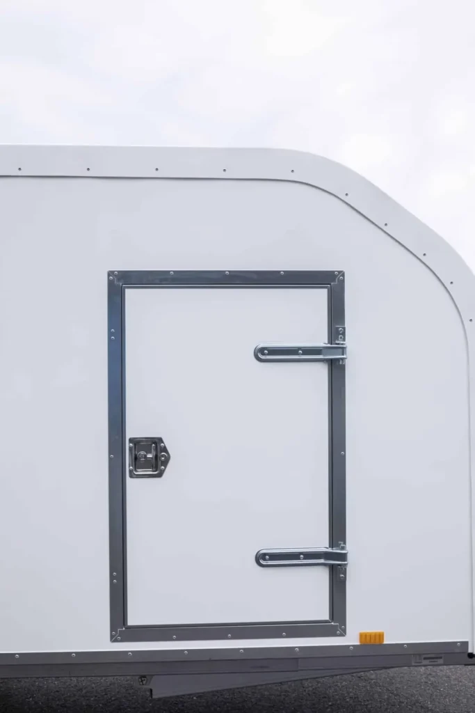 Tiki CV300-L Kofferanhänger - 750kg Ungebremst Kombirampe Blattfederung XPS