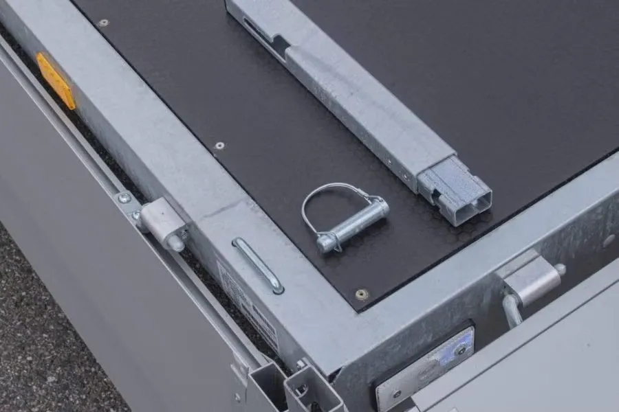 Anhänger TIKI CP500-DRB/DROP 3500 kg - Cargo Anhänger mit Alubordwänden