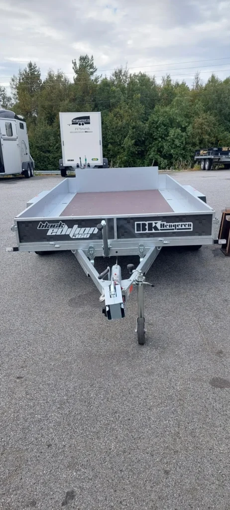 Anhänger PL2736B 2-B Black Edition - Vielseitiger Transportanhänger