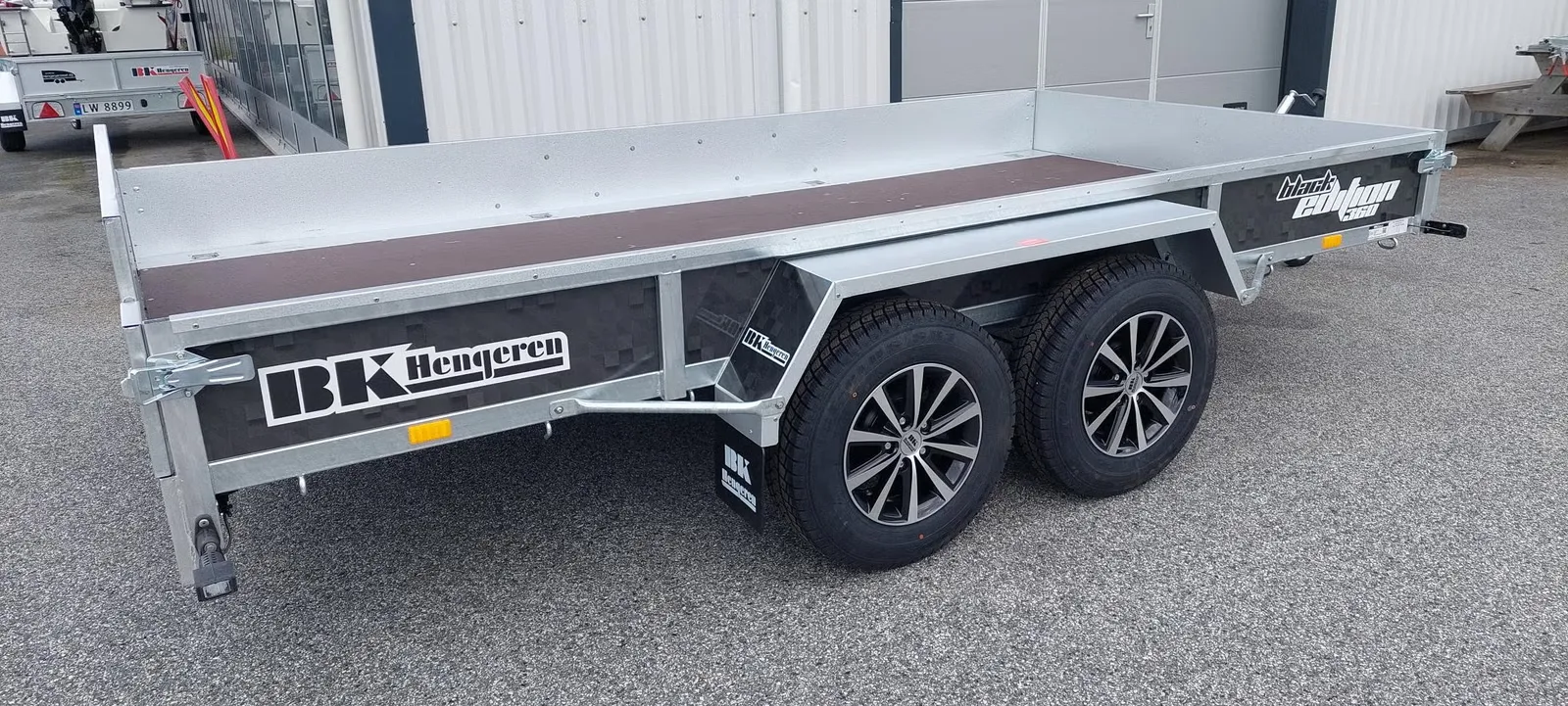 Anhänger PL2736B 2-B Black Edition - Vielseitiger Transportanhänger – Bild 2