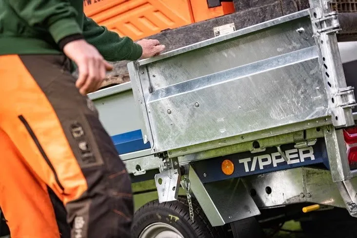 Dreiseitenkipper Brian James Tipper (3.500 kg Tridem-Schwerlastkipper)