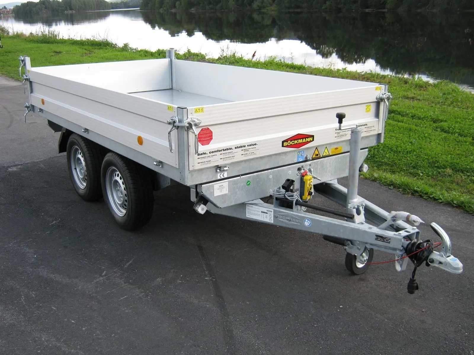 Rückwärtskipper Böckmann RK-AL 3016/27 (2.700 kg Tandem-Hochlader) – Bild 1