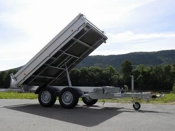 Dreiseitenkipper Böckmann DK-AL 3218/35E (3.500 kg Tandem-Hochlader)
