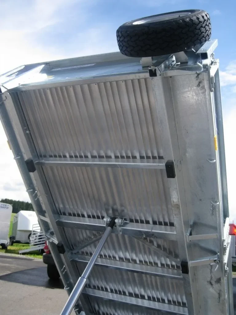 Dreiseiten- / Rückwärtskipper (Modell TG3836213524-N – 3.500 kg Tandem-Schwerlastkipper)