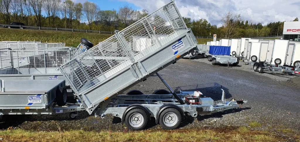 Dreiseiten- / Rückwärtskipper (Modell TG3836213524-N – 3.500 kg Tandem-Schwerlastkipper)