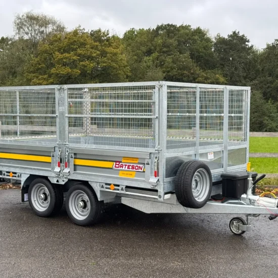 Dreiseitenkipper 353H (3.500 kg Tandem-Schwerlastkipper mit Gitteraufbau) – Bild 1