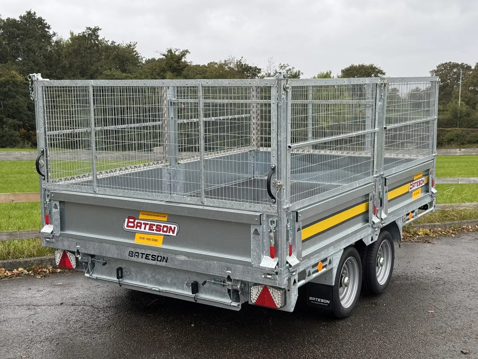 Dreiseitenkipper 353H (3.500 kg Tandem-Schwerlastkipper mit Gitteraufbau) – Bild 3