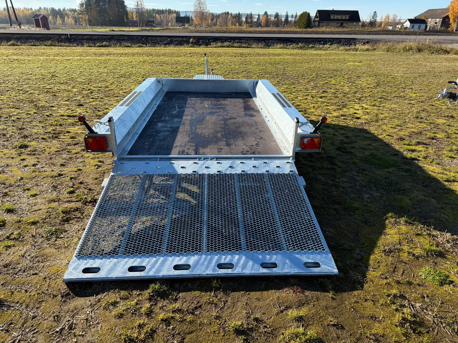 Anhänger Martz BAU 3 350S 3500 kg - Baumaschinentransporter mit Auffahrrampe – Bild 5