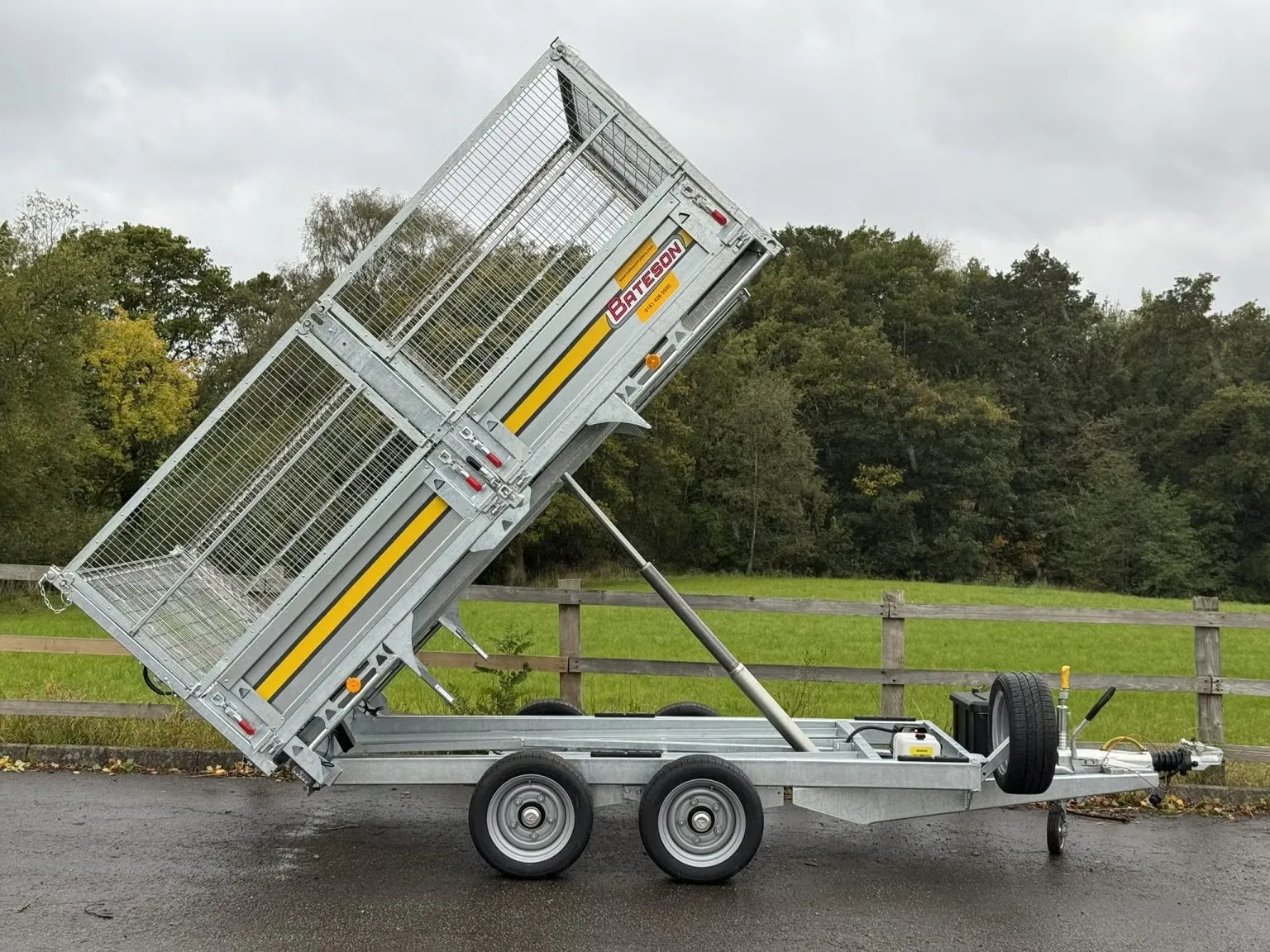 Dreiseitenkipper 353H (3.500 kg Tandem-Schwerlastkipper mit Gitteraufbau) – Bild 6