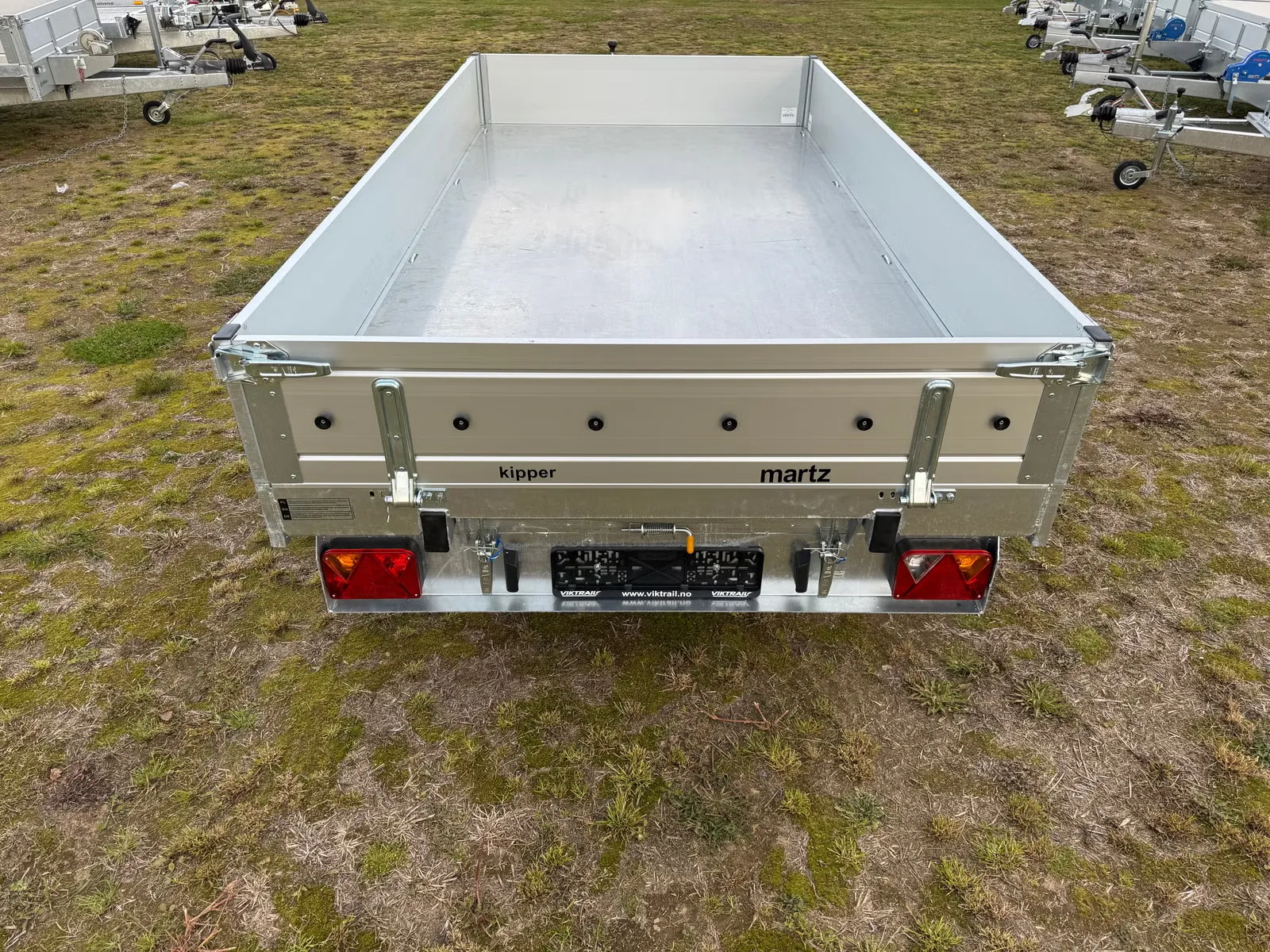 Anhänger Martz Tipper HD300/2S 3000 kg - Elektro- & Hand-Rückwärtskipper – Bild 4
