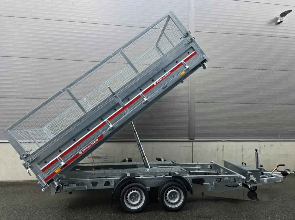 Dreiseitenkipper Temared Ceres Plus (3.500 kg Tandem-Hochlader mit Gitteraufbau)