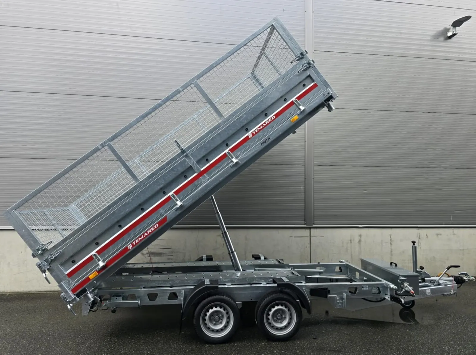 Dreiseitenkipper Temared Ceres Plus (3.500 kg Tandem-Hochlader mit Gitteraufbau) – Bild 6