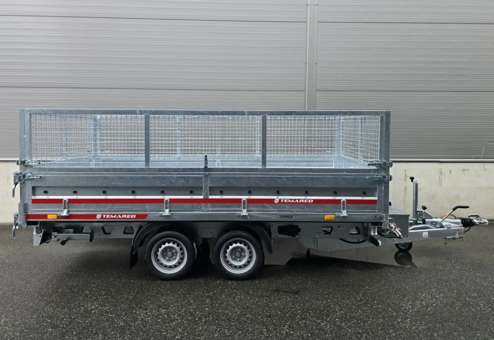 Dreiseitenkipper Temared Ceres Plus (3.500 kg Tandem-Hochlader mit Gitteraufbau) – Bild 2