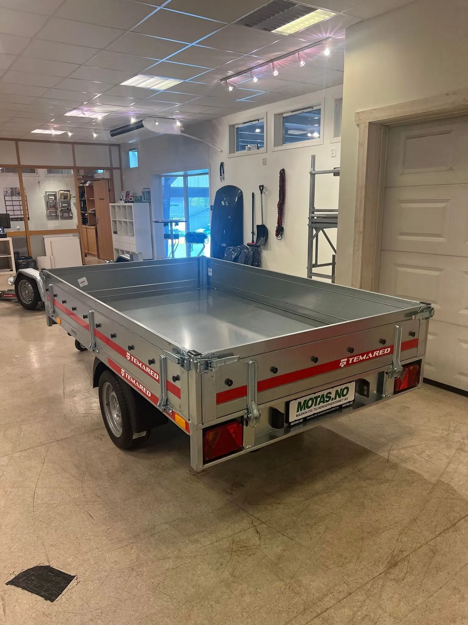 Rückwärtskipper Temared Fenris (1.500 kg Einachs-Kipper mit Elektropumpe) – Bild 4