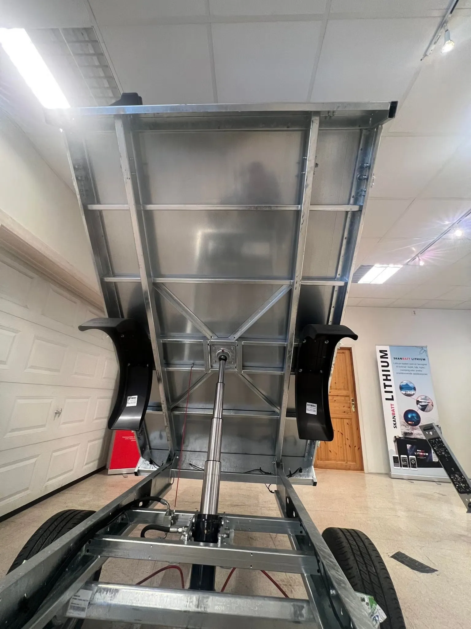 Rückwärtskipper Temared Fenris (1.500 kg Einachs-Kipper mit Elektropumpe) – Bild 5