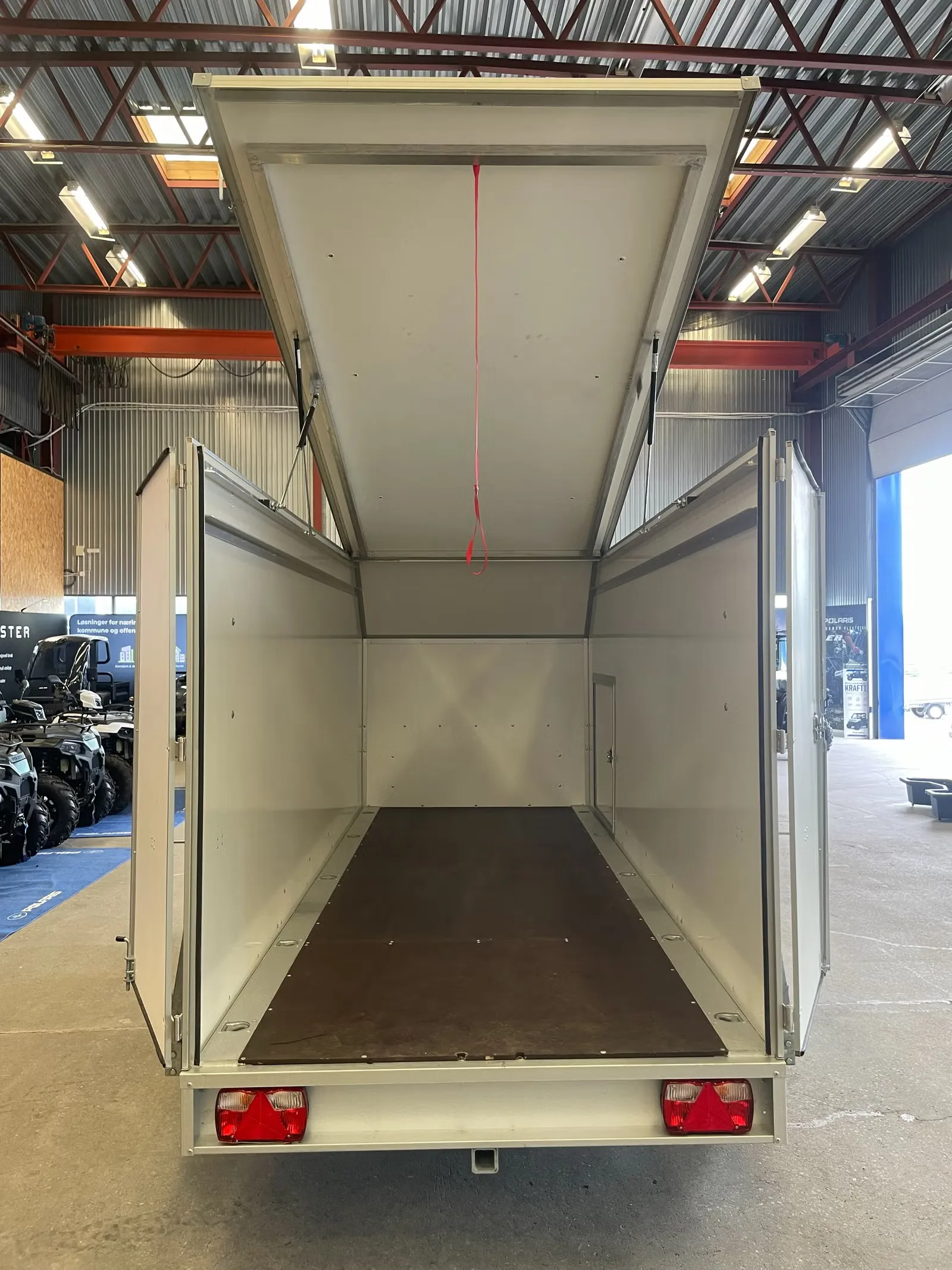 Offroad-Gepäckanhänger Tredal Custom T-23-UNSLK-OR (2.300 kg mit Spirax-Einzelradaufhängung) – Bild 7