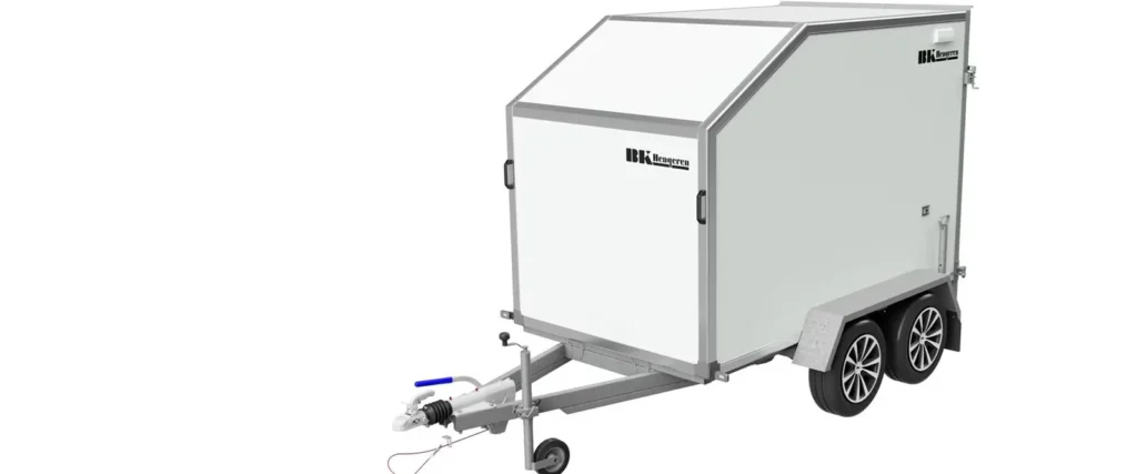 Kofferanhänger BK Hengeren PLC 2025 (2.000 kg Tandemkoffer mit geneigtem Dach & Wabenstruktur)