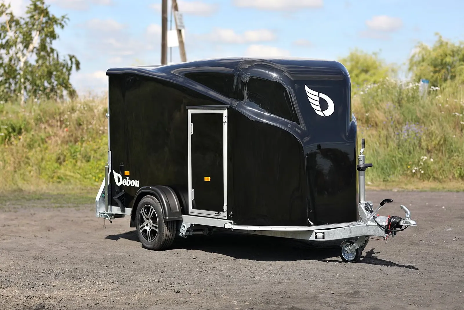 Kofferanhänger Debon Cargo 1300 MC (1.300 kg Einachs-Koffer mit Pullman-2-Fahrwerk) – Bild 2