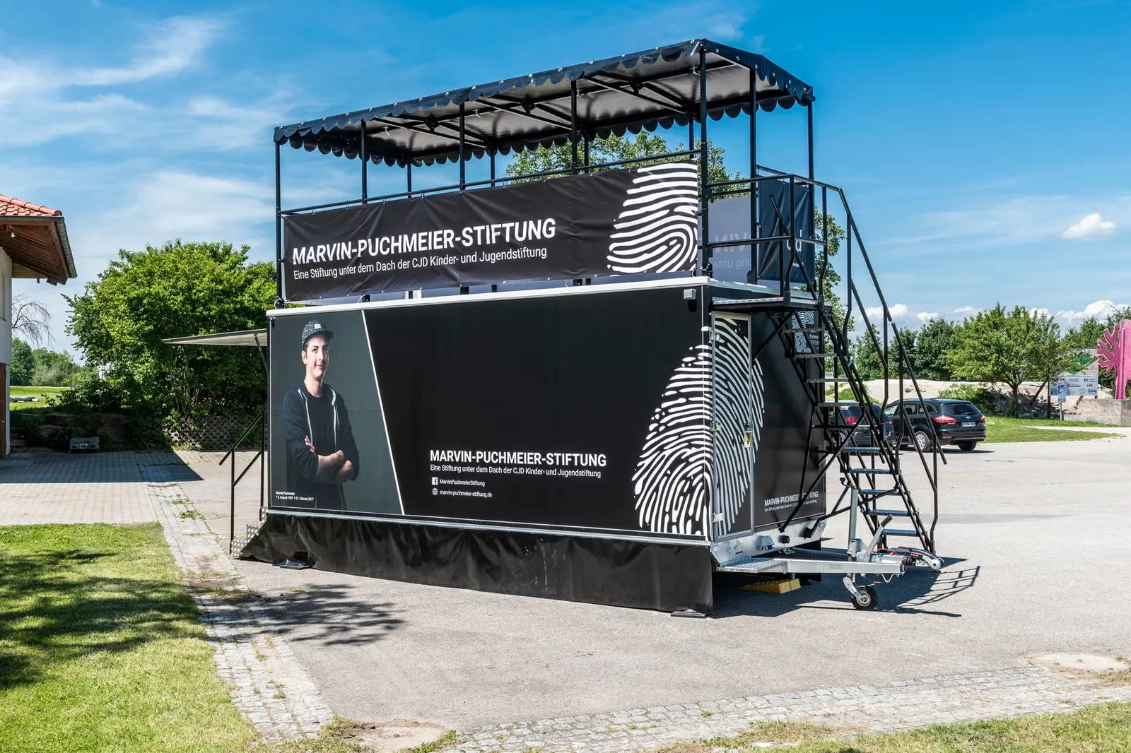 Messe- und Ausstellungsanhänger Wiks Robotka (3.000 kg Premium-Showroom-Anhänger) – Bild 4