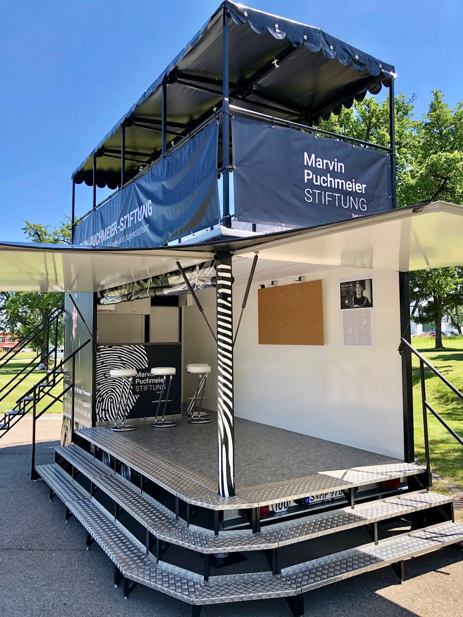 Messe- und Ausstellungsanhänger Wiks Robotka (3.000 kg Premium-Showroom-Anhänger) – Bild 2