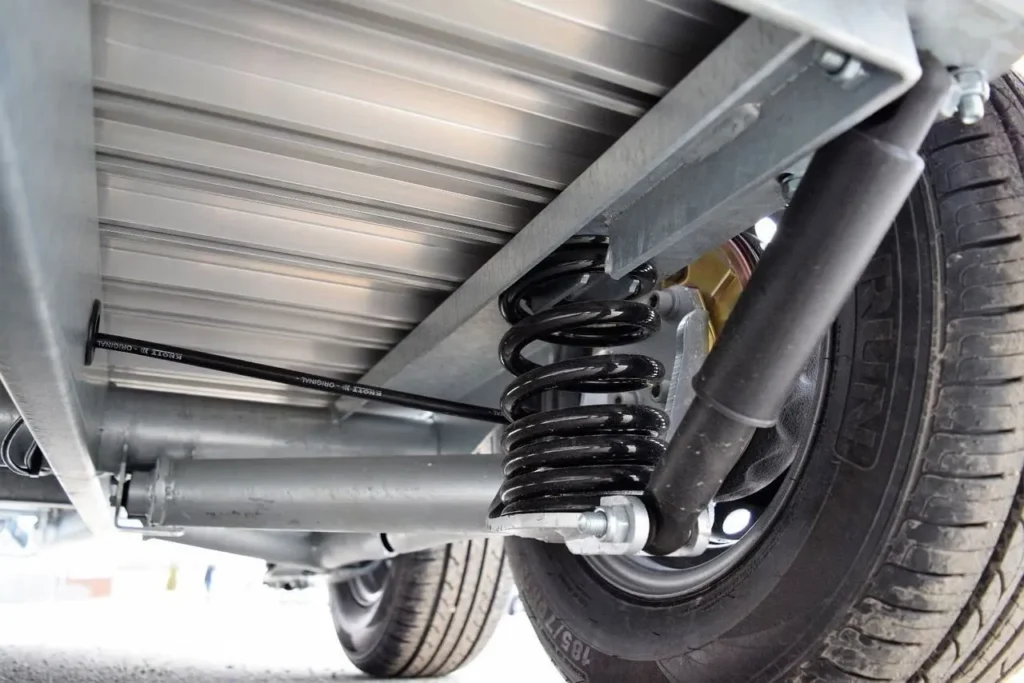 Kofferanhänger Debon Roadster 700 Aluminium (2.600 kg Tandem-Koffer mit Pullman-2-Fahrwerk)