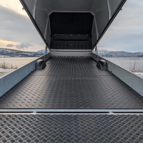 Anhänger 4P Touring 550TXI G2 (Grand Touring) - Premium-Schneemobil- & Transportanhänger – Bild 17