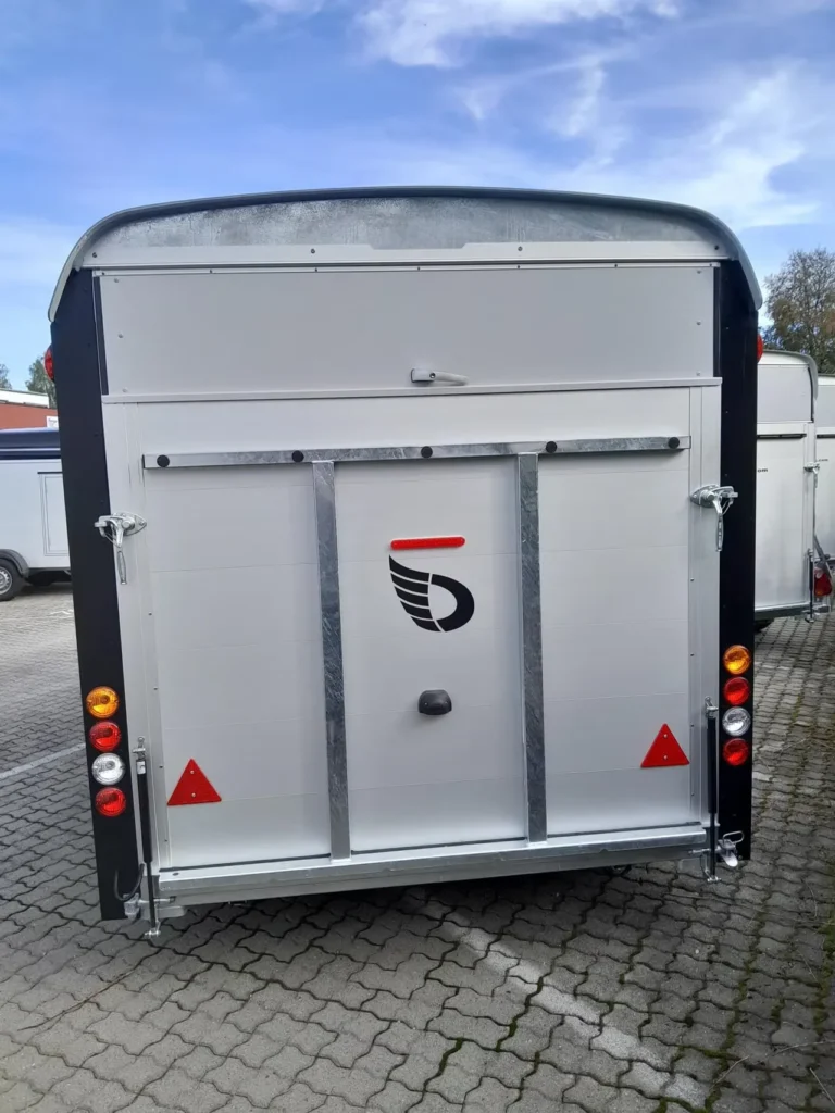 Debon Roadster 800 Kofferanhänger - Aluminium Seitentür Pullman2 100km/h 3500kg
