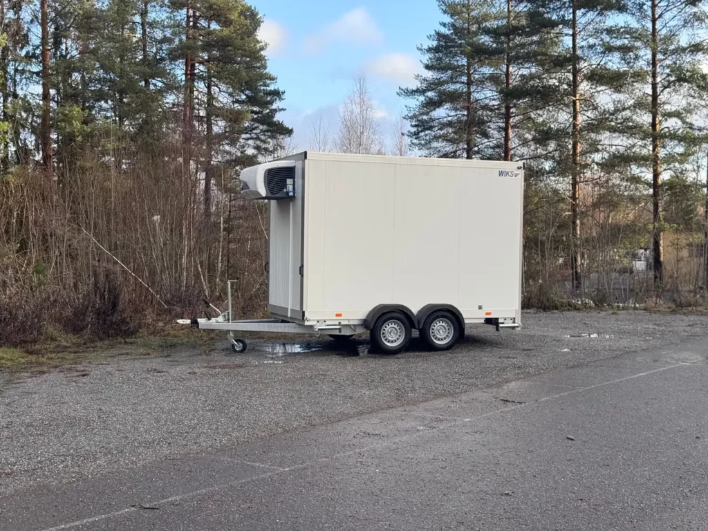 Wiks TK C 27.35 TKH Tiefkühlanhänger - 2700kg Kühlkoffer 80mm Isolation bis -20°C GOVI