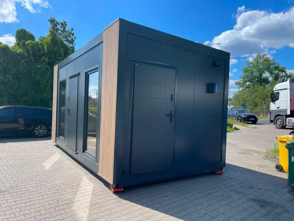 Modulhaus - Bürocontainer 3x6m - TEK17 Isolation - Vollverglast - Klima - Elektro - Hörmann Tür - Neu