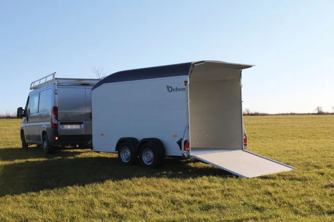 Anhänger Debon Roadster 700 - Vollaluminium-Kofferanhänger mit Auffahrklappe & Seitentür – Bild 6