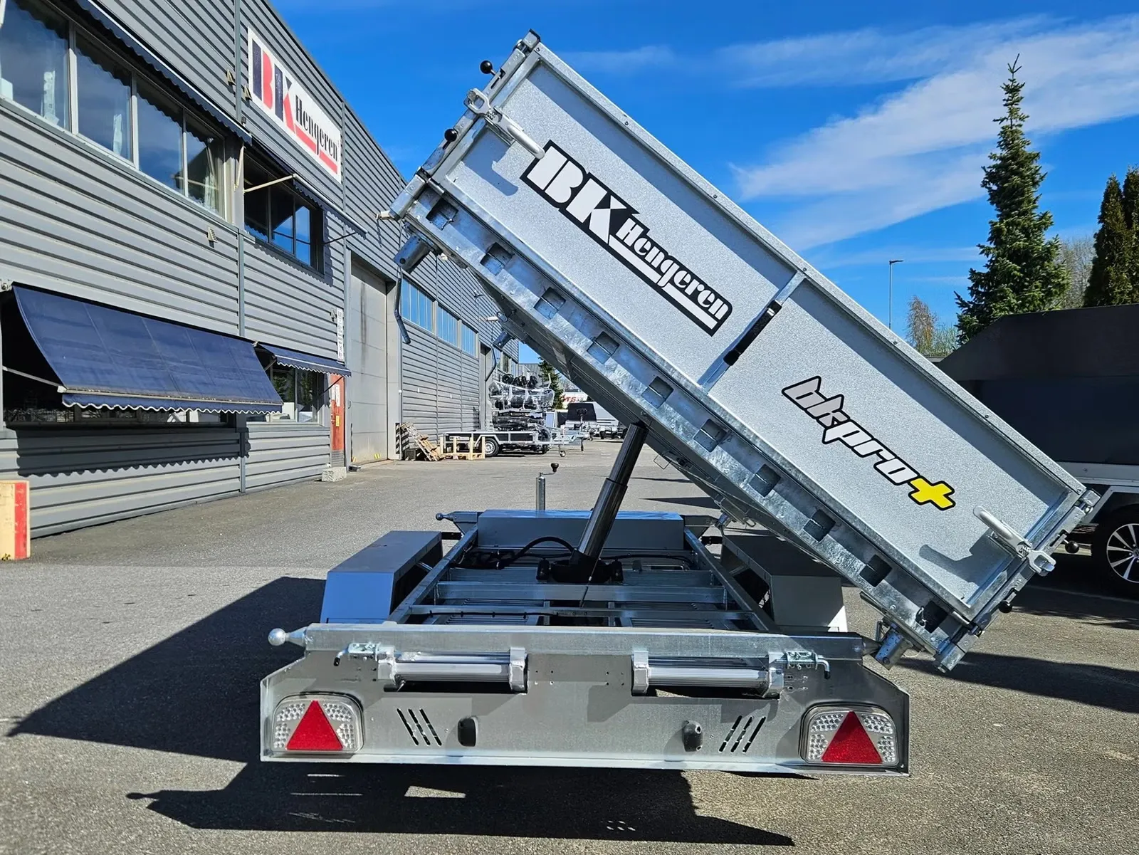 Anhänger BK T 3532B - Profi-Dreiseitenkipper – Bild 2