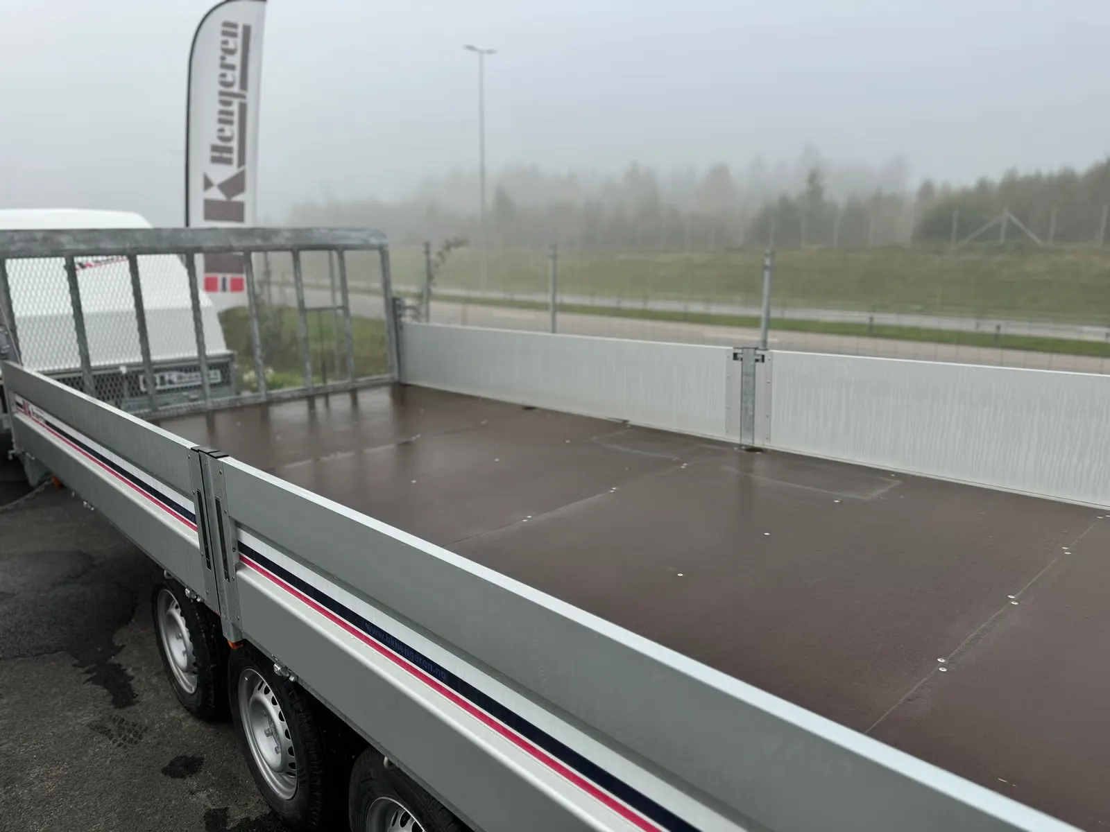Anhänger BK PHN 3555TTA - Profi-Plateauanhänger / Autotransporter (Tridem) – Bild 5