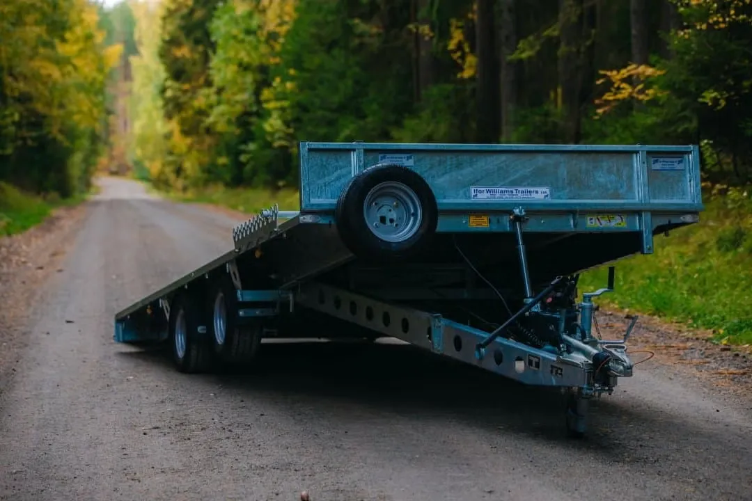 Anhänger Ifor Williams TB4621-352 - Absenkbarer Plattform- & Fahrzeugtransporter – Bild 5
