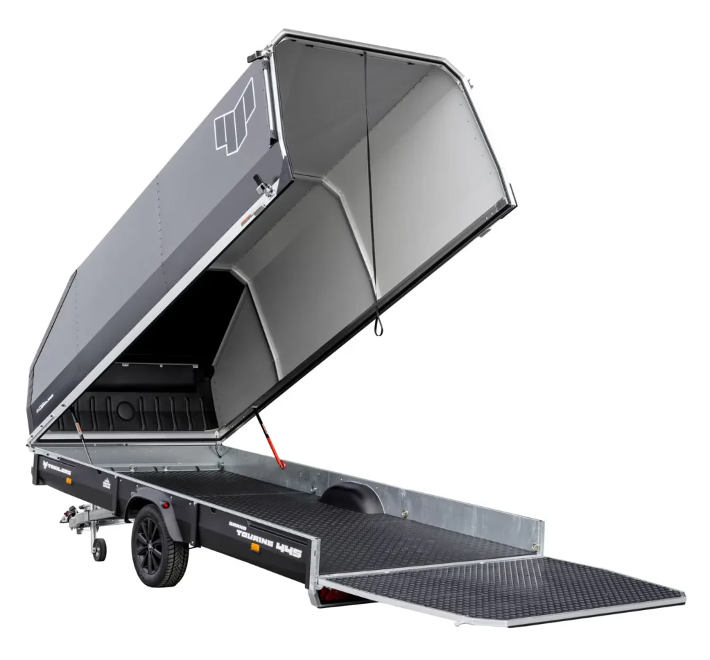 Anhänger 4P Grand Touring (North Grade) - Premium-Schneemobilanhänger mit Haube & Kunststoffausstattung