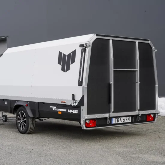 Anhänger 4P Grand Touring (North Grade) - Premium-Schneemobilanhänger mit Haube & Kunststoffausstattung – Bild 4