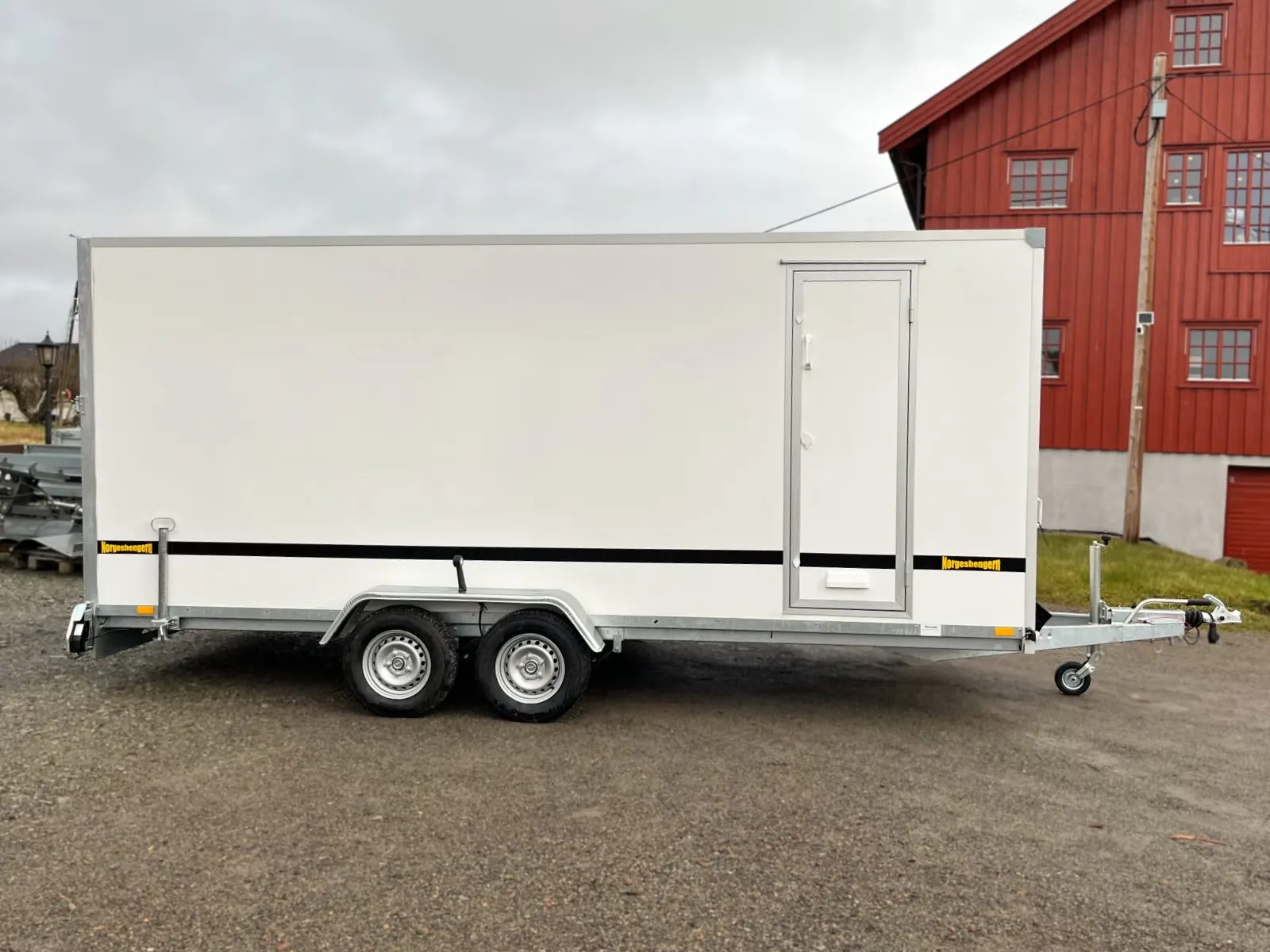 Anhänger F2750 - Kofferanhänger mit 5 m Ladefläche (20 m³) – Bild 1