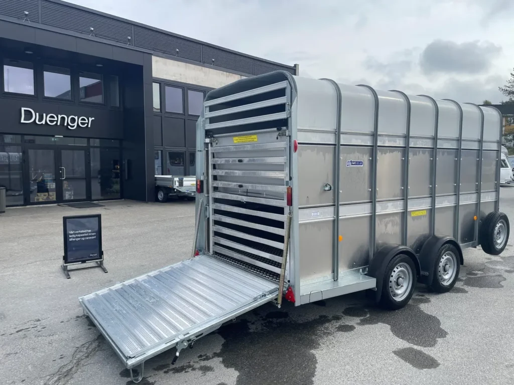 Viehanhänger Ifor Williams TA510 14×7 (Doppelstock / EasyLoad)