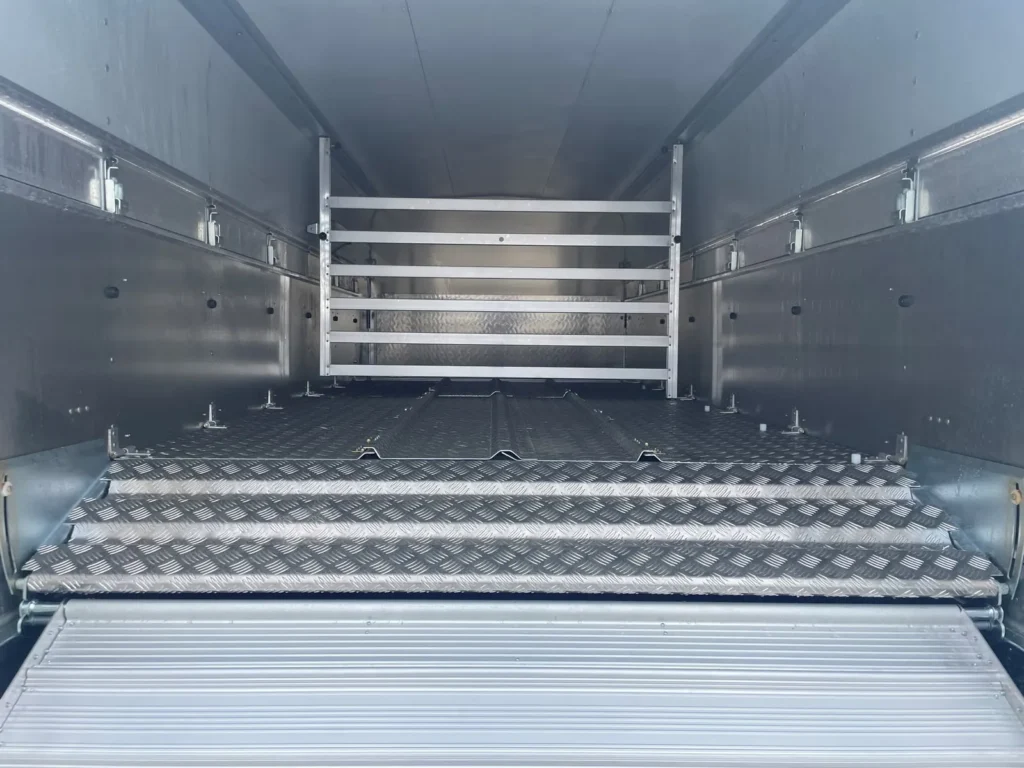 Viehanhänger Ifor Williams TA510 14×7 (Doppelstock / EasyLoad)