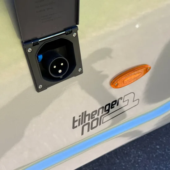 Anhänger Steinsberger 3-Pferde-Transporter mit Wohnabteil (Living Quarters) – Bild 15