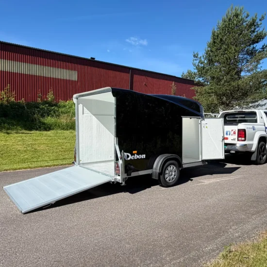 Anhänger Debon Cargo XL (mit Seitentür) - Aerodynamischer Polyester-Kofferanhänger – Bild 2