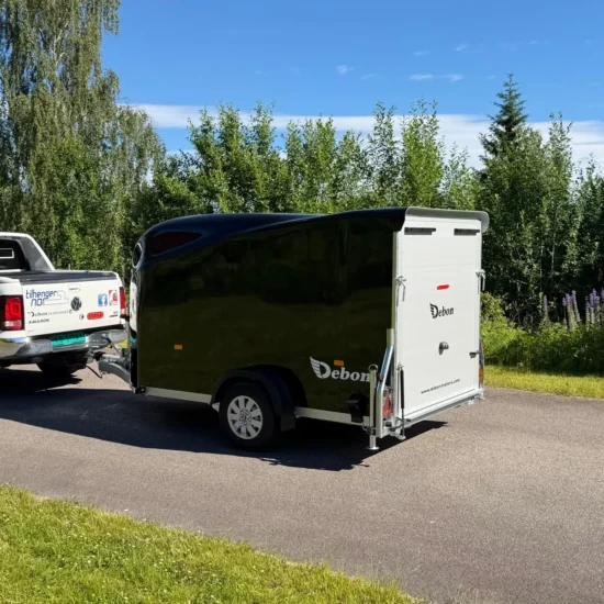 Anhänger Debon Cargo XL (mit Seitentür) - Aerodynamischer Polyester-Kofferanhänger – Bild 4