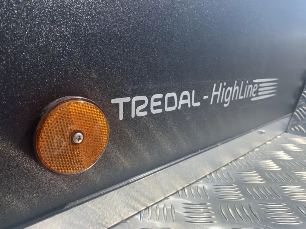 Anhänger Tredal T-13-UC Offroad (75 cm) - Offroad-Freizeitanhänger mit Haube