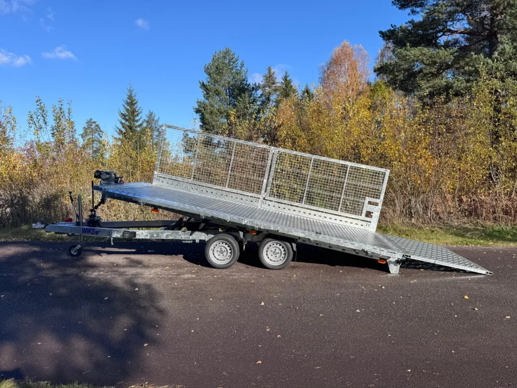 Anhänger Wiks Transformer 35.43 - Hydraulisch ankippbarer, ausklappbarer Multi-Transporter