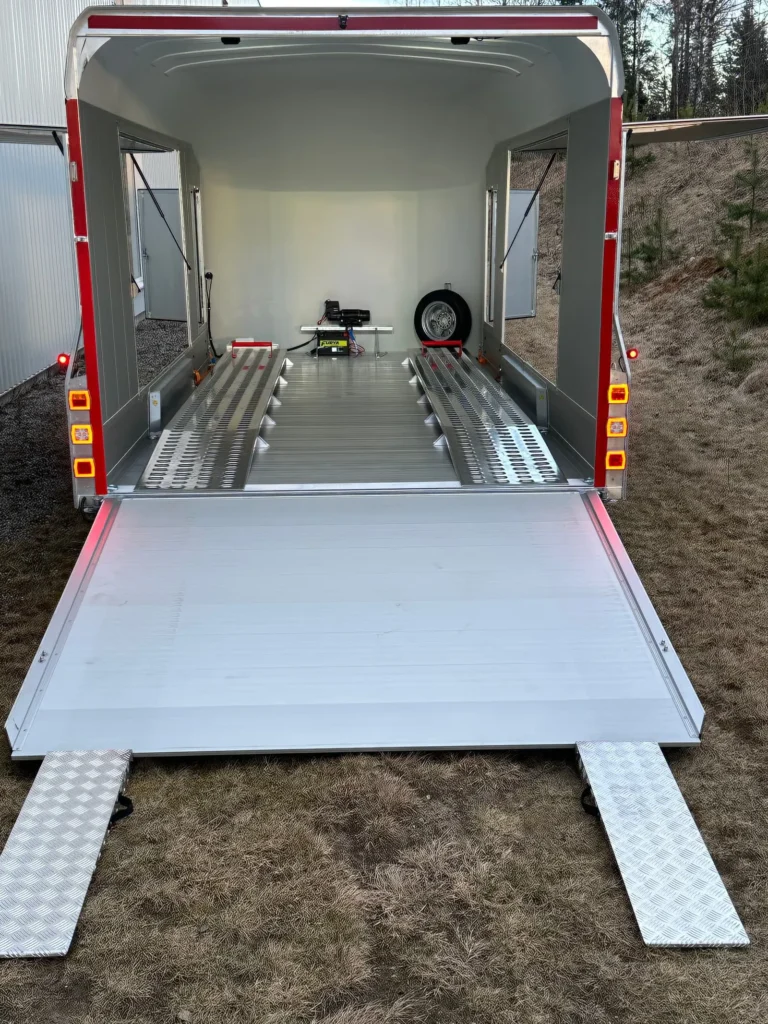 Geschlossener Autotransporter Debon Roadster 2000 (mit Fluggeltüren & Seitentüren)