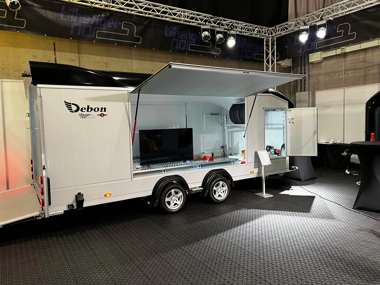 Geschlossener Autotransporter Debon Roadster 2000 (mit Fluggeltüren & Seitentüren) – Bild 10