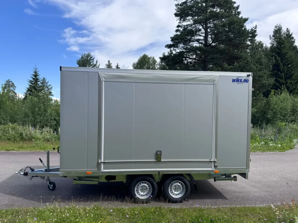 Kofferanhänger Wiks HK E 30.4 D (Isoliert, mit Seitenklappe)