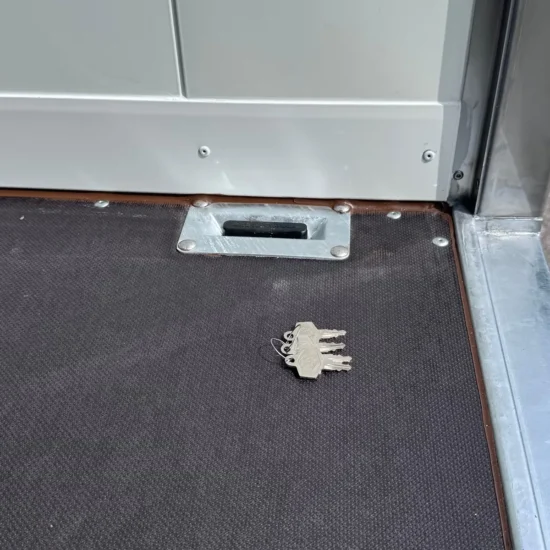 Kofferanhänger Wiks HK E 30.4 D (Isoliert, mit Seitenklappe) – Bild 8