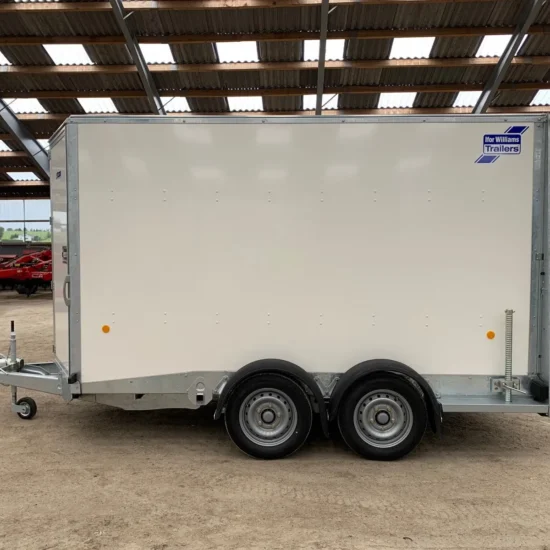 Anhänger Ifor Williams BV126 7 - Großer Profi-Kofferanhänger (Höhe: 2,14 m) – Bild 2