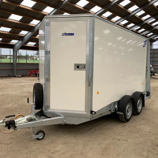 Anhänger Ifor Williams BV126 7 - Großer Profi-Kofferanhänger (Höhe: 2,14 m) – Bild 4