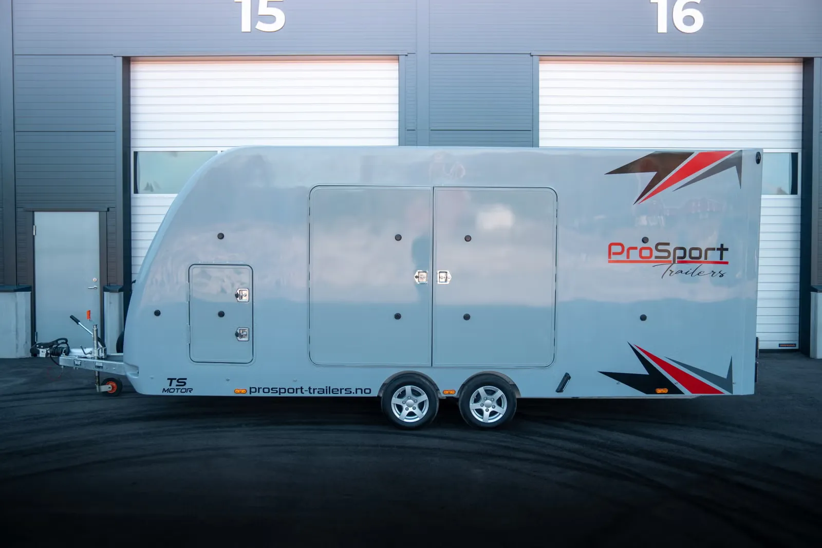 Geschlossener Autotransporter ProSport Trailers T3 (Nordic Edition) – Bild 2